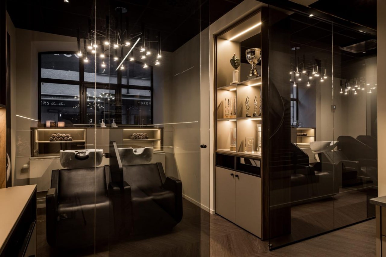 Piandré Salon – Oakridge editorial view 5